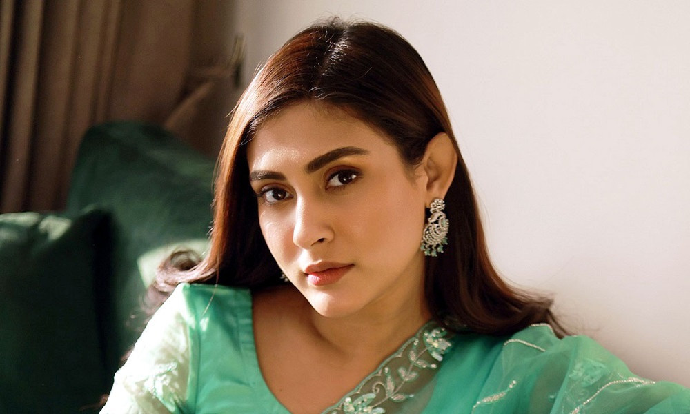 Actress Mehazabien, brother face arrest warrants in fraud case