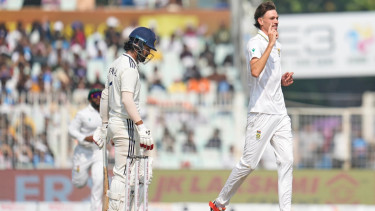 Gill hospitalized in 1st test against South Africa