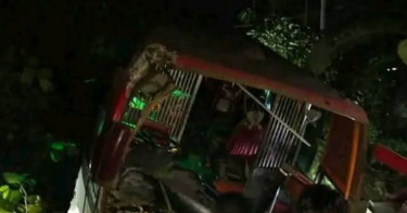 4 killed, 20 injured in Ctg road crash