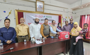 15 families get free sewing machines in Bhola
