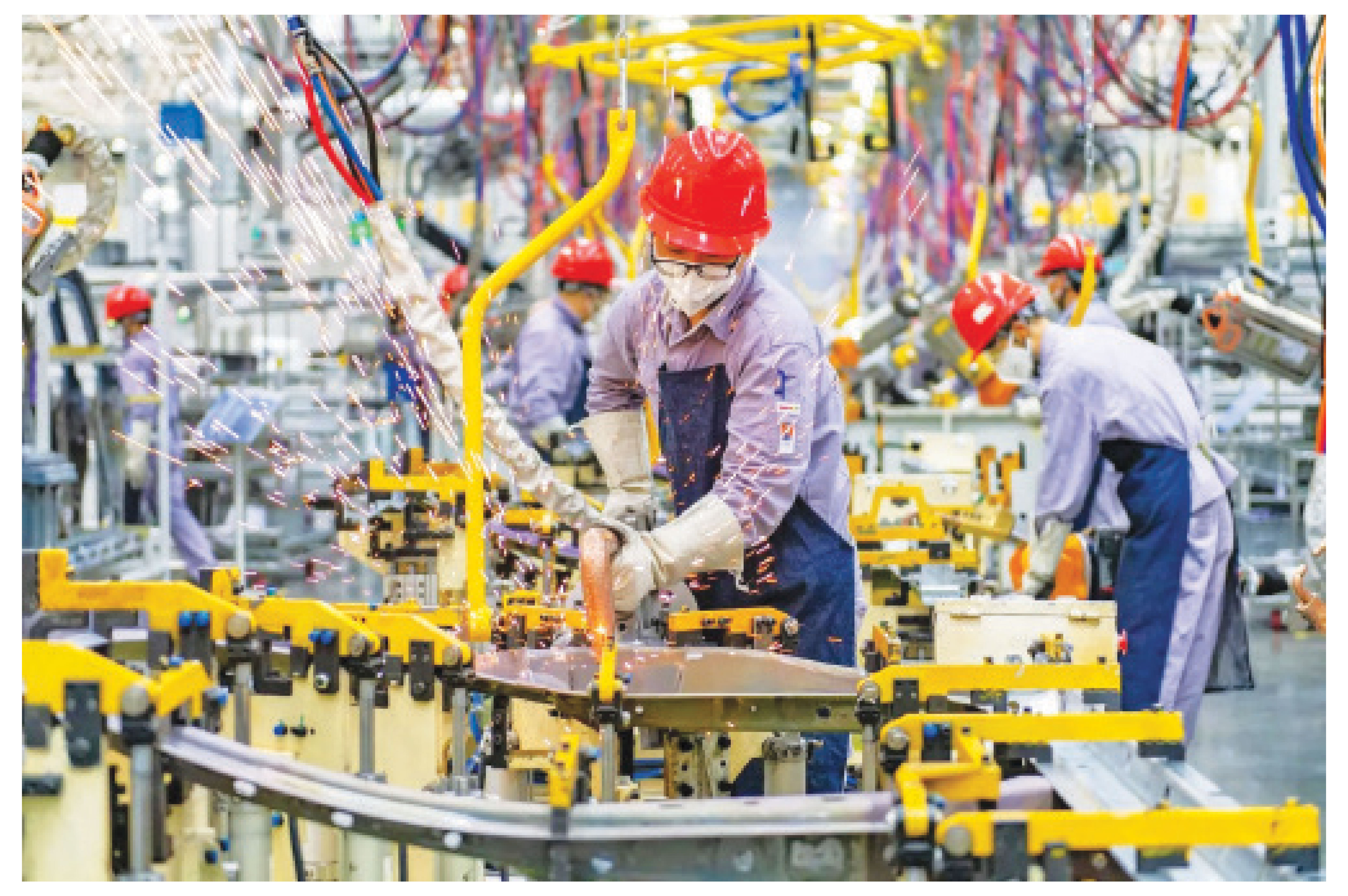 WHAT MAKES CHINA’S DEVELOPMENT UNIQUE